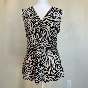 Anne Klein V Neck Sleeveless Dress Shirt Size M